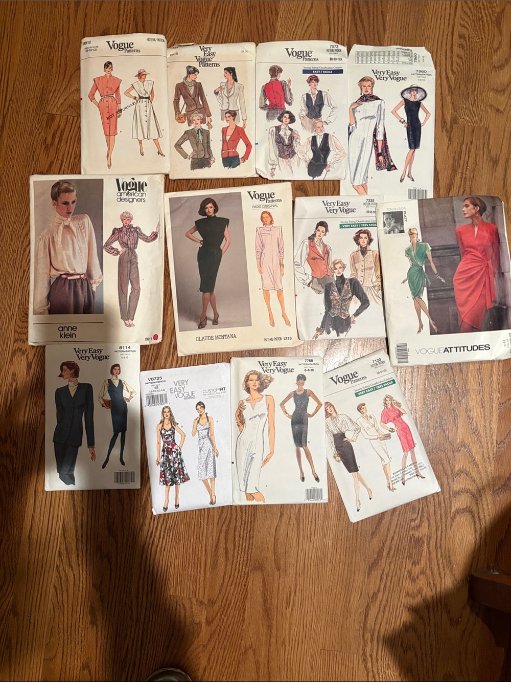Vintage Vogue Women  pattern Collection -